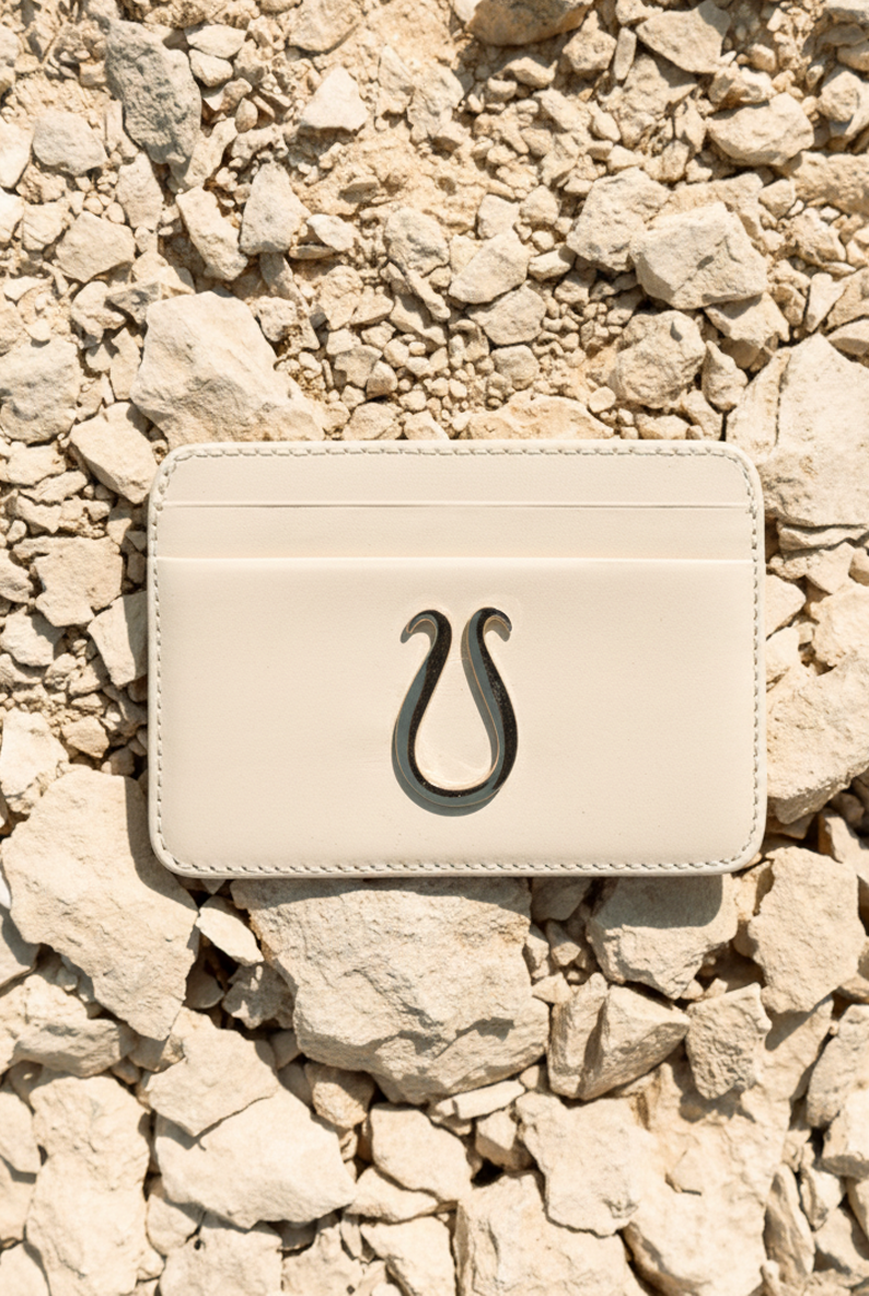 Lynn Cardholder in Beige